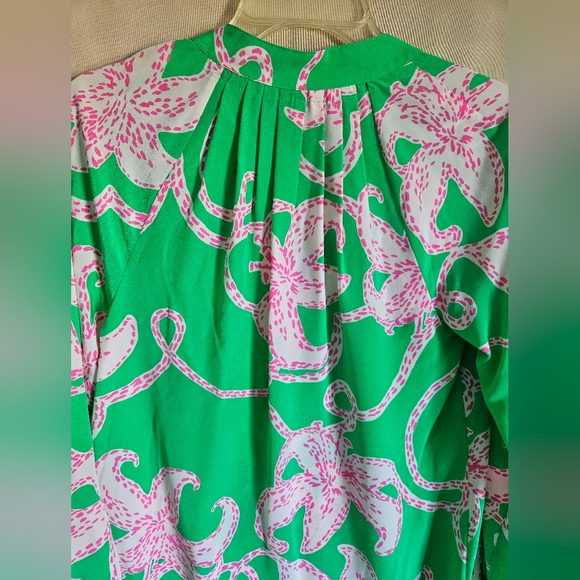 Lilly Pulitzer 100% silk Elsa blouse  green pink twinkle size XS RN#88189 - Picture 6 of 14